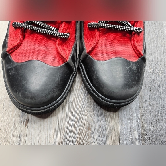 Hunter for Target Water Resistant Unisex Kids Sneakers Shoes Red + Black Size 3 - Picture 4 of 11